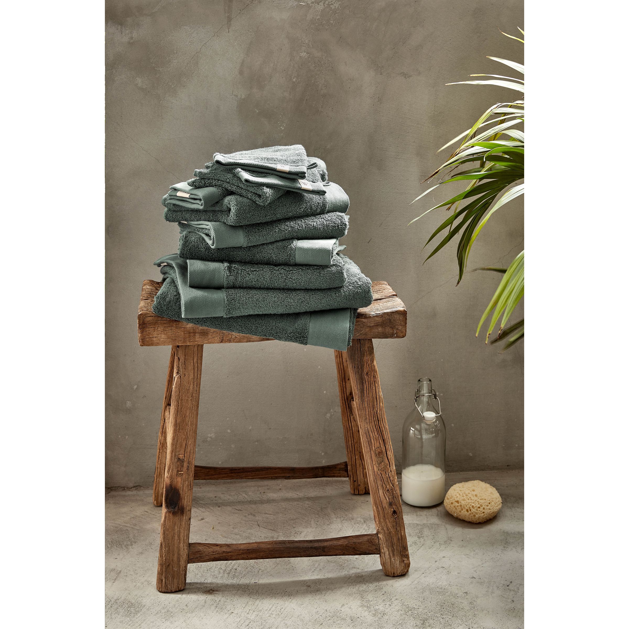 Walra Towel Remade Cotton 50 x 100 Handtuch, Dunkelgrün