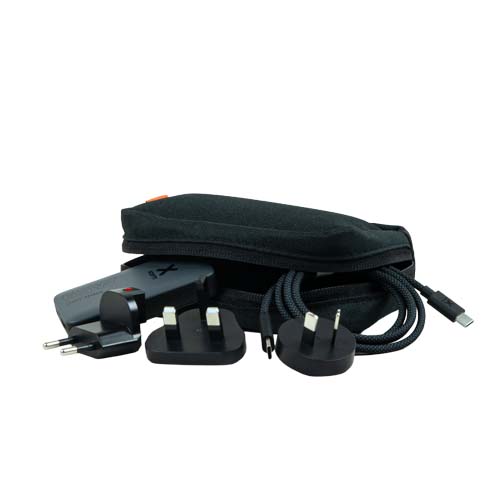 Xtorm 65 W Schnellladegerät für unterwegs mit Kabel und Reiseetui